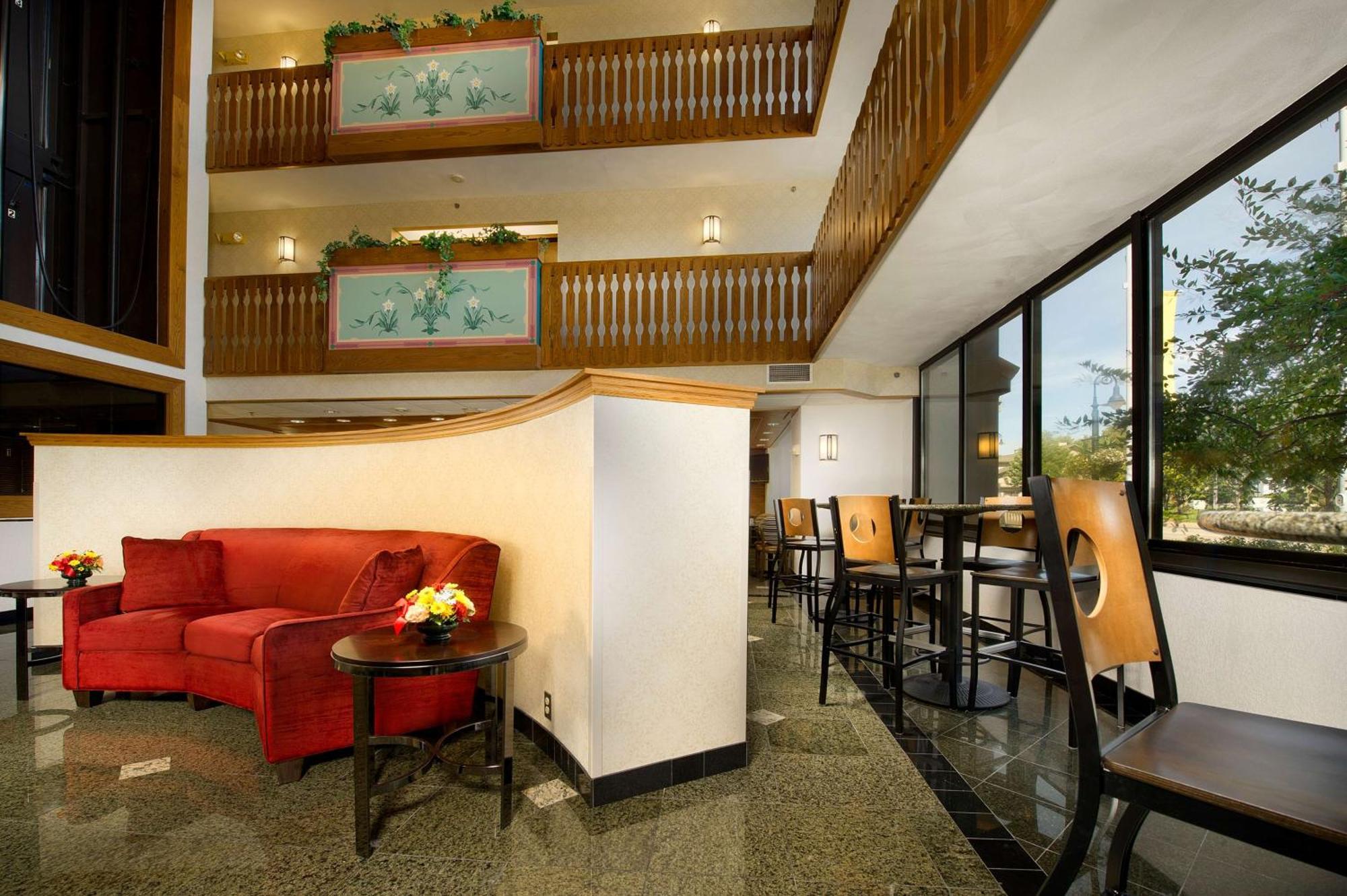 Drury Inn & Suites แฟรงเกนมูธ ภายนอก รูปภาพ
